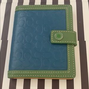 COACH Signature Photo Album / Wallet